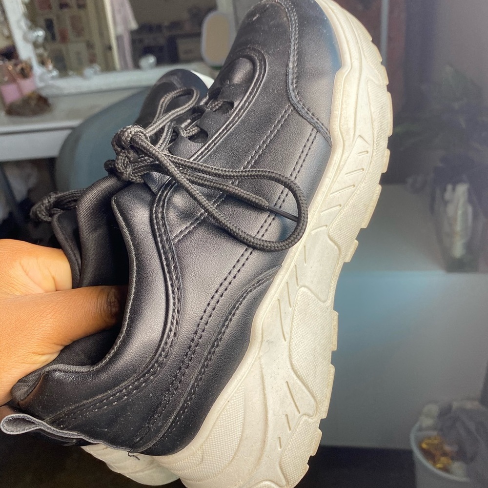 Platform sneakers